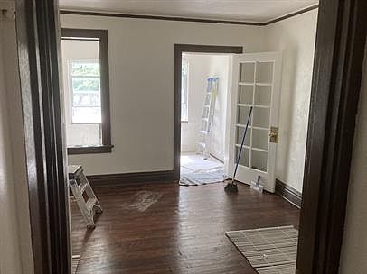 5th image of 4718 S Grand Blvd #1F