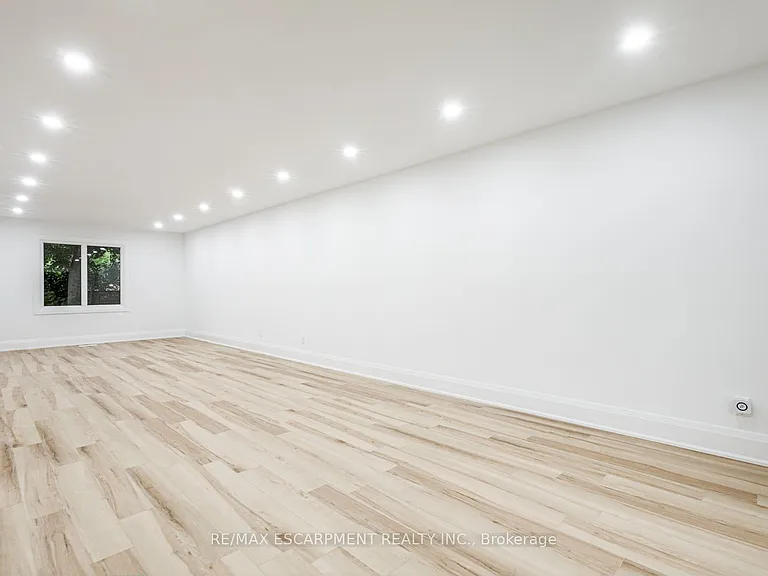 2104 Mississauga Rd — Photo 6