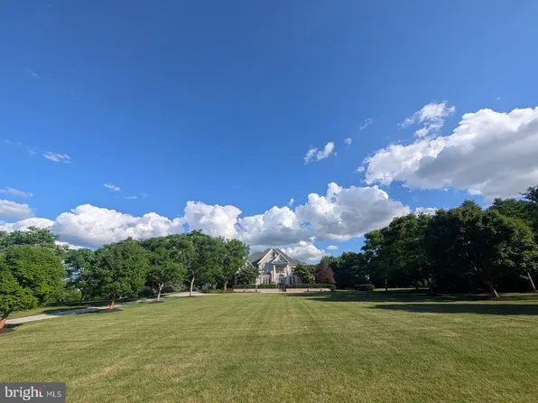 13 Southwatch Ln, Mechanicsburg, PA 17050