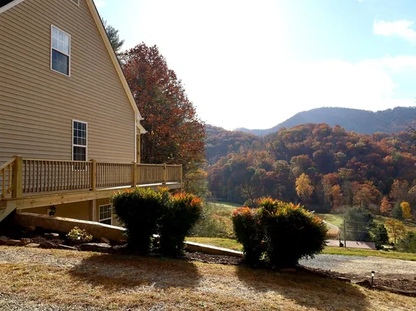 210 Triple Fork Rd, Cullowhee, NC 28723