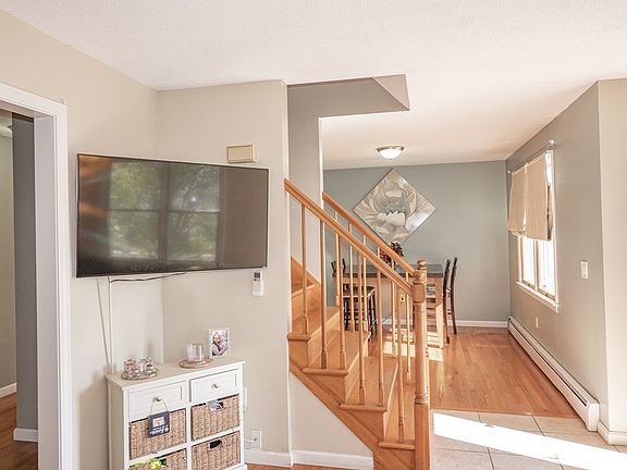 3rd image of 47 Belmont Ave
