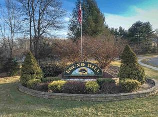 33 Larch Ct, Fishkill, NY 12524