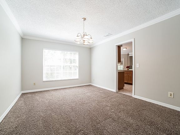 5th image of 7346 Cherry Laurel Dr