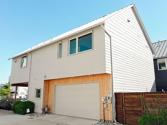 4th image of 1006 Barsotti Ct