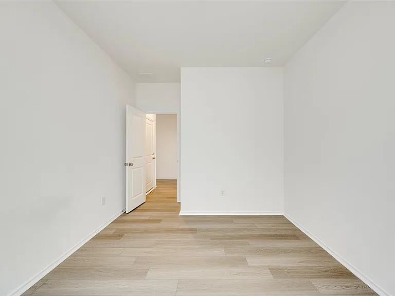 8203 Tranquil Glade Trl — Photo 15