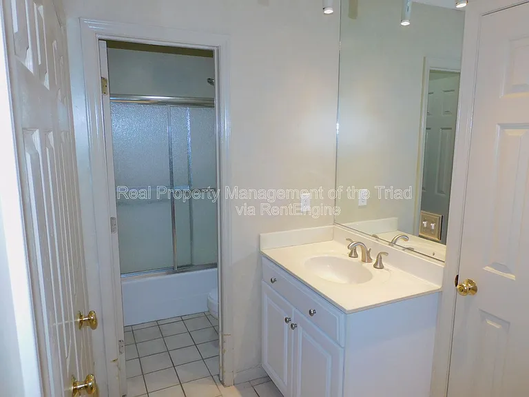 22 Milpond Ln — Photo 11