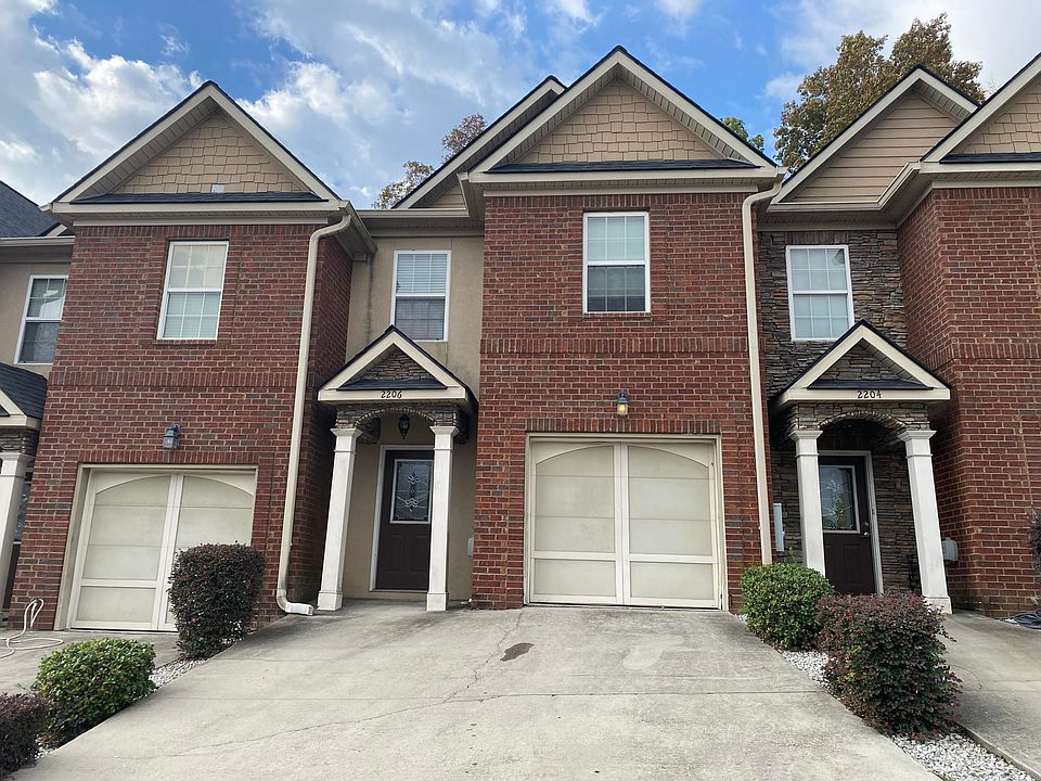 1st image of 2206 River Park Ct