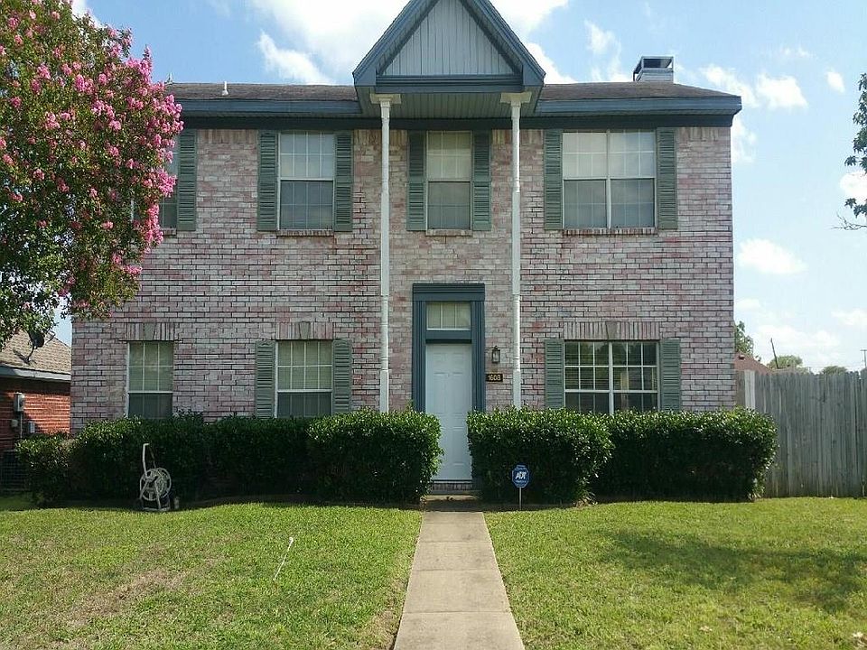 1st image of 1608 Wesley Dr