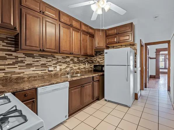 215 Saint Marys Ave SE APT 4, Minneapolis, MN 55414