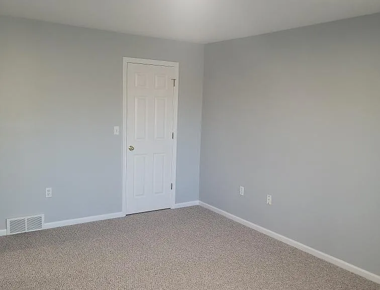 2775 N Forest Rd #F — Photo 7