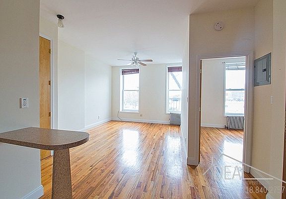 4th image of 583 Vanderbilt Ave #2F