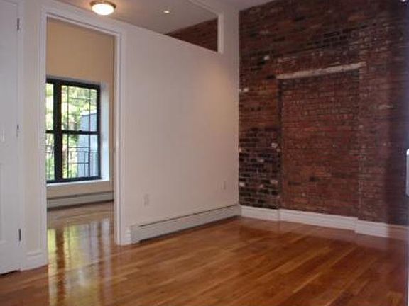 5th image of 325 E 10th St