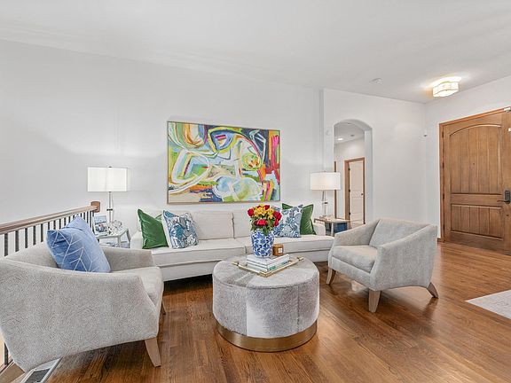 4th image of 2541 N Loch Lomond Ct