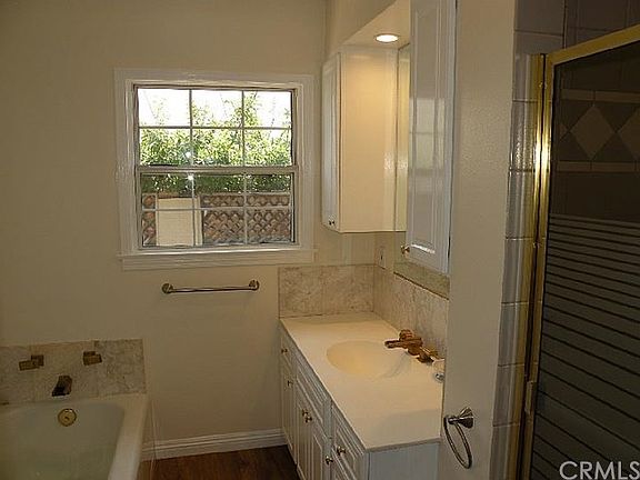 5th image of 7527 Bloomington Ave