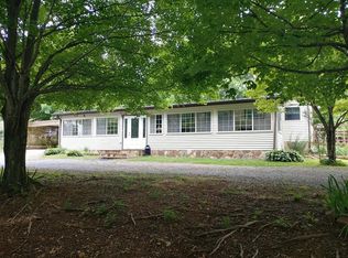 1902 Errel Dowlen Rd, Pleasant View, TN 37146