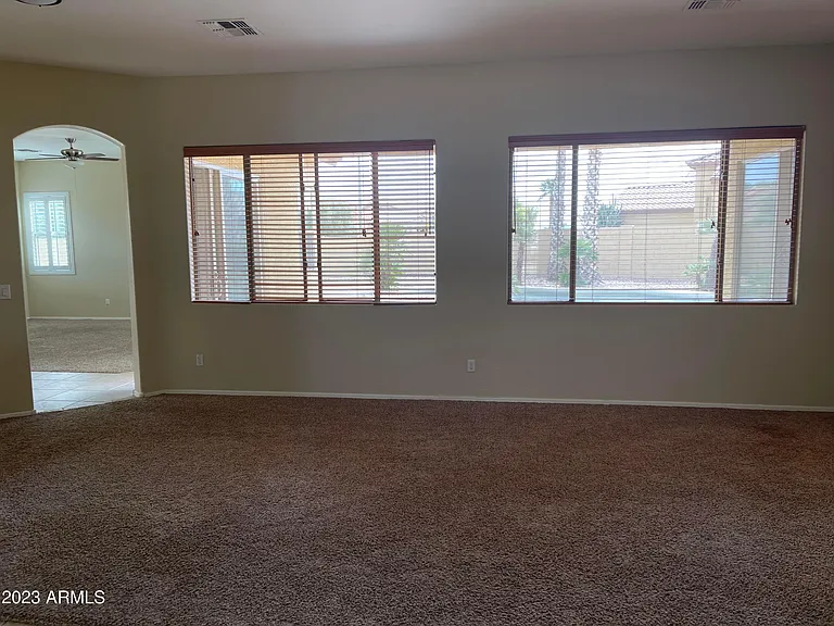 2619 E Hazeltine Way — Photo 3