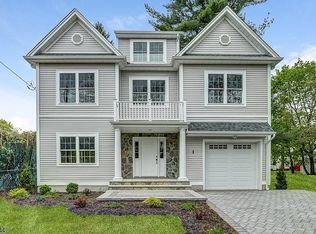 1 Franklin Ave, Livingston, NJ 07039