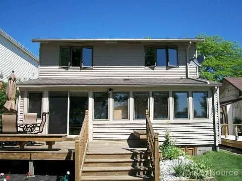 10155 Saint John Dr photo 1