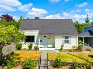 11418 Crestwood Dr S, Seattle, WA