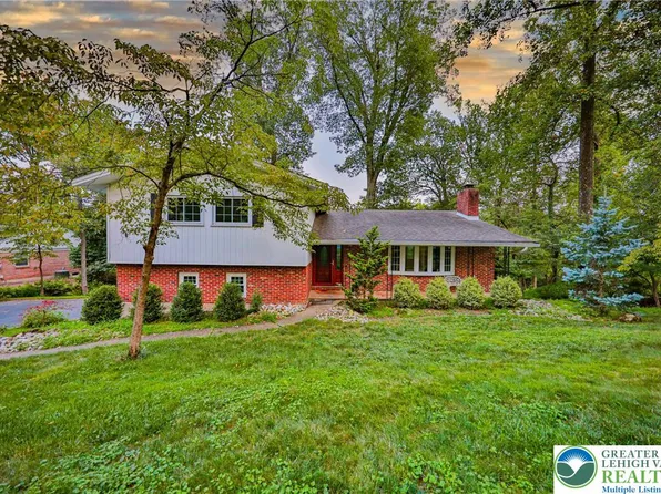 3570 Timberlane Dr, Easton, PA 18045