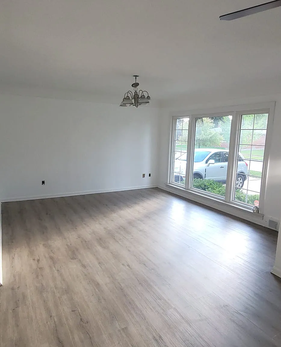3 bed, 1.5 bath, 1178 sqft, $1,950 — Photo 3