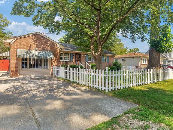 3rd image of 2036 English Ave
