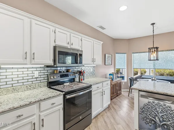 15718 W GREYSTONE Drive, Sun City West, AZ 85375