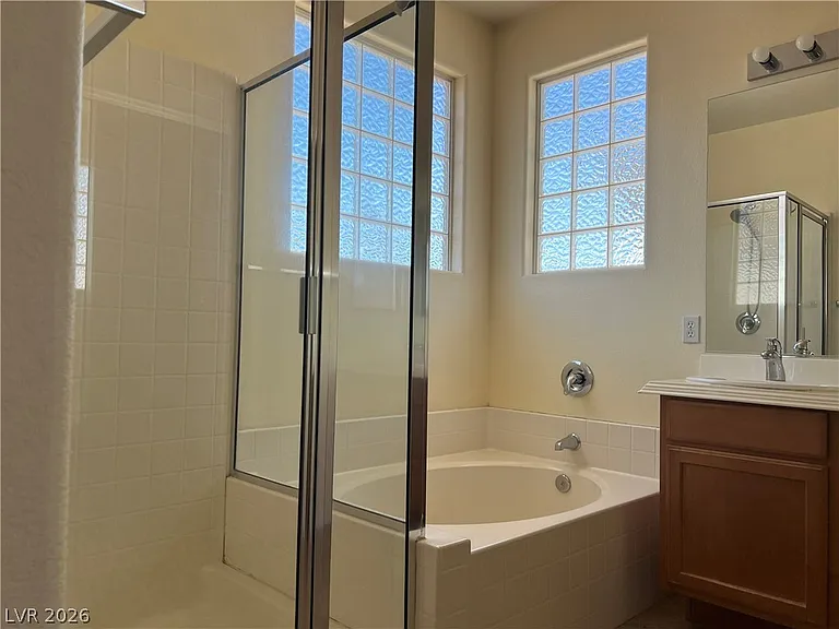 3900 Irvin Ave — Photo 24
