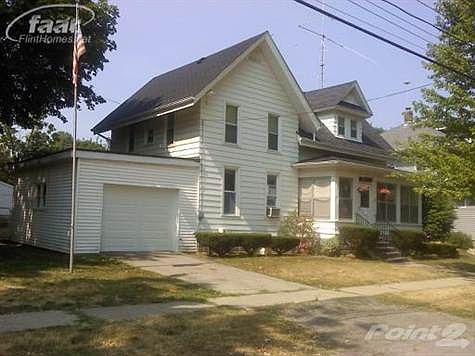 2nd image of 118 E Lord St