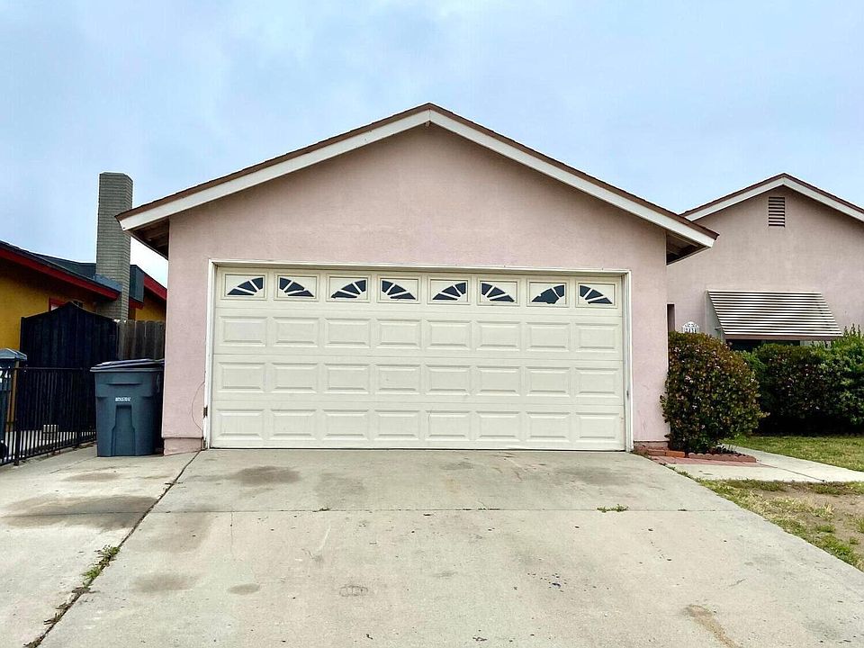 1st image of 2434 Beaufort Dr