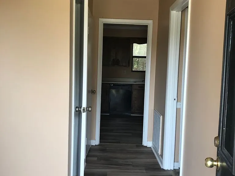 1235 Ponderosa Dr — Photo 3