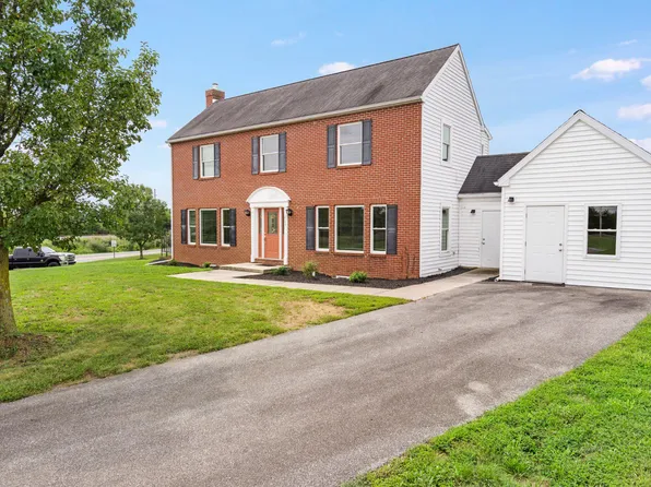 665 Brown Rd, Martinsburg, WV 25404