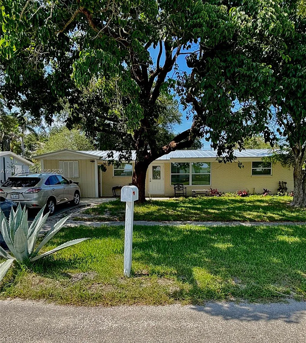 Jupiter Highlands — Photo 1