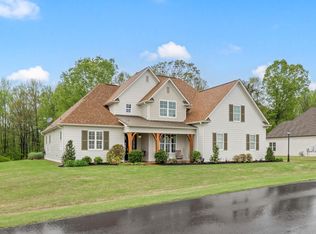 130 Burrow Dr, Piperton, TN 38017