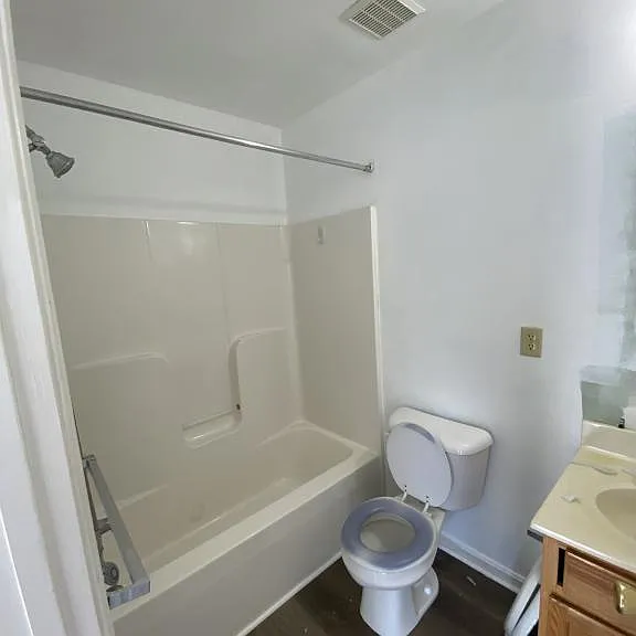 525 Papa Ct — Photo 10