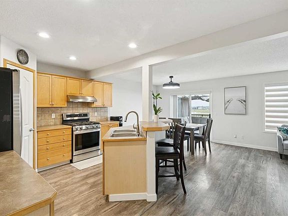 2nd image of 126 N Somerglen Way SW