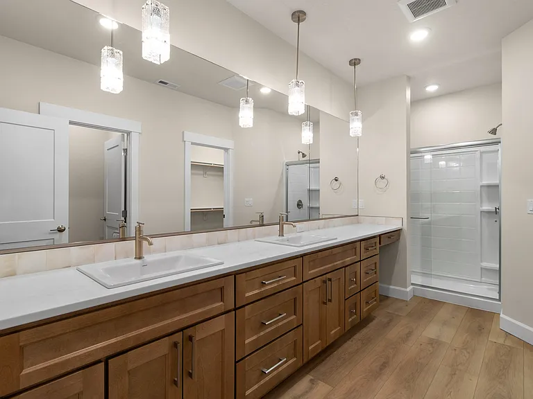 2415 E Kinglet Ln — Photo 5