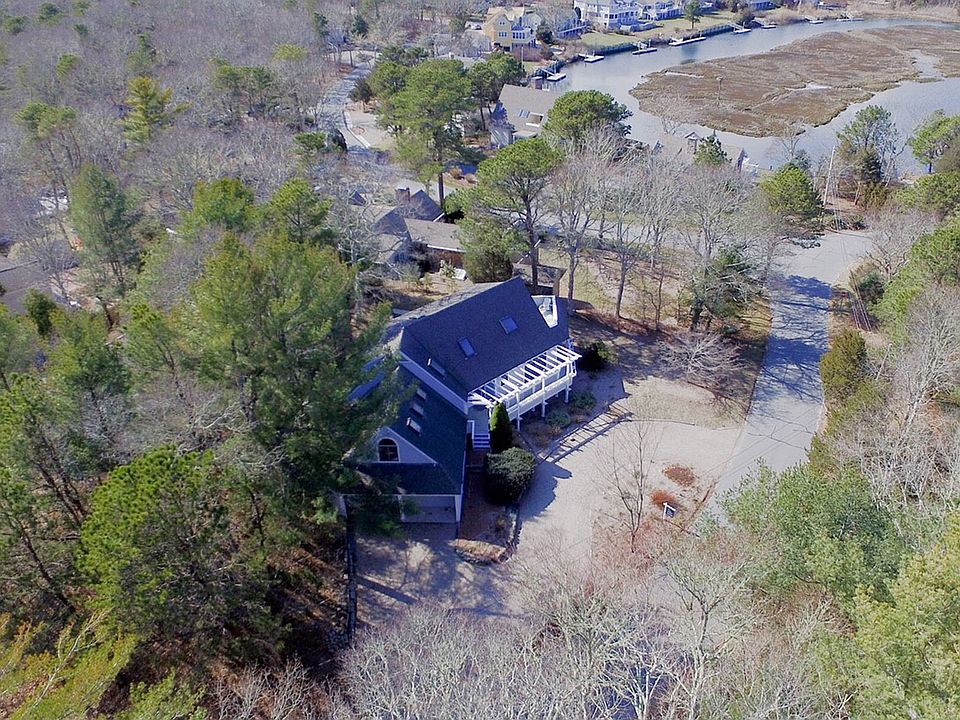 2nd image of 38 Bright Coves Way