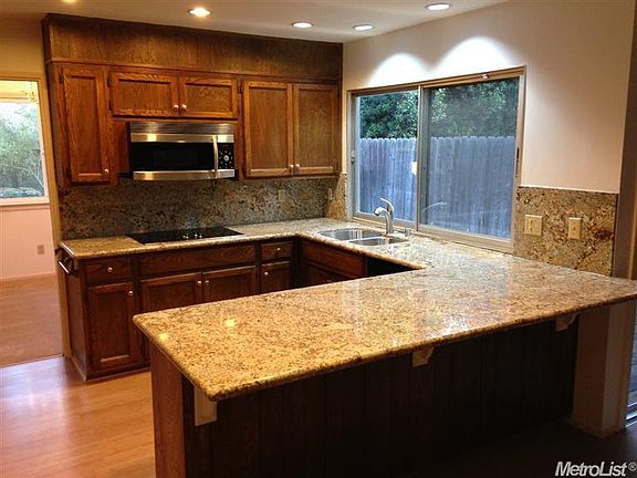 3rd image of 3158 W Creek Dr