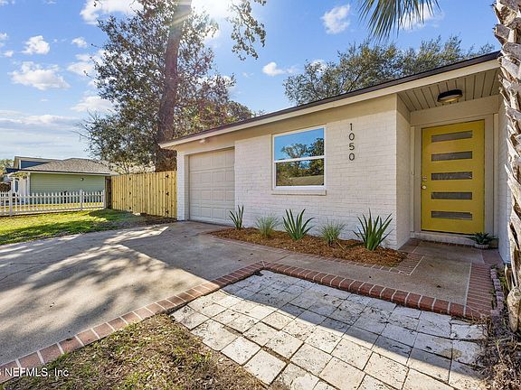 5th image of 1050 MAGNOLIA LANDING Drive