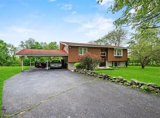 411 Prospect Rd, Chester, NY 10918