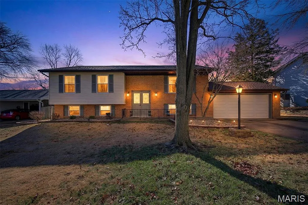 304 Wembley Ln photo 1