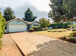 566 Sunwood Dr NW, Salem, OR 97304
