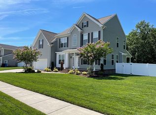 821 Chapel Hill Dr, Chesapeake, VA 23322