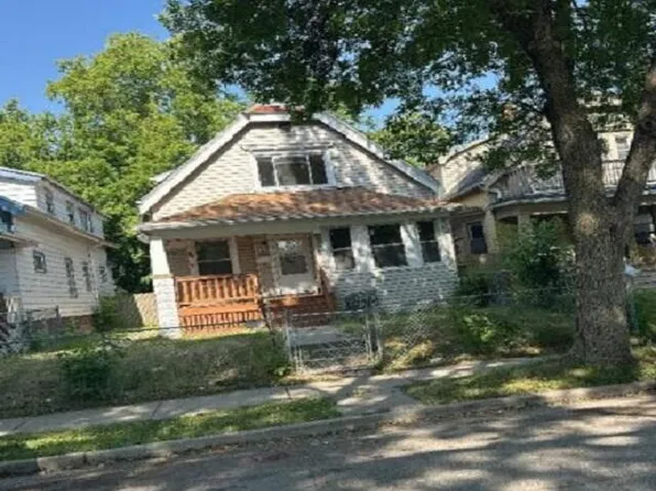 3453 N 15th STREET, Milwaukee, WI 53206