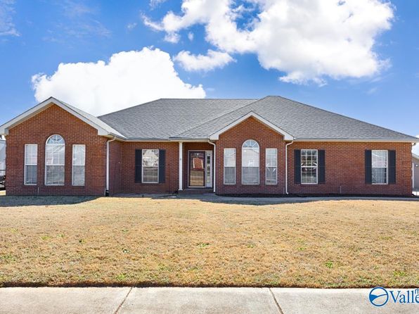 134 Fox Run Dr, Meridianville, AL 35759