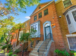 6188 Darleon Pl, Alexandria, VA 22310