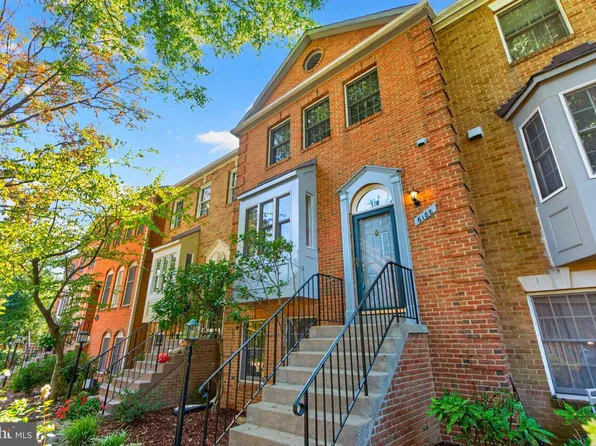 6188 Darleon Pl, Alexandria, VA 22310