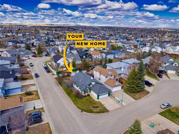 54 E Shawbrooke Pl SW, Calgary, AB T2Y 3B8