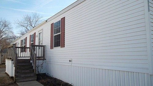 2nd image of 1711 Eastwood St